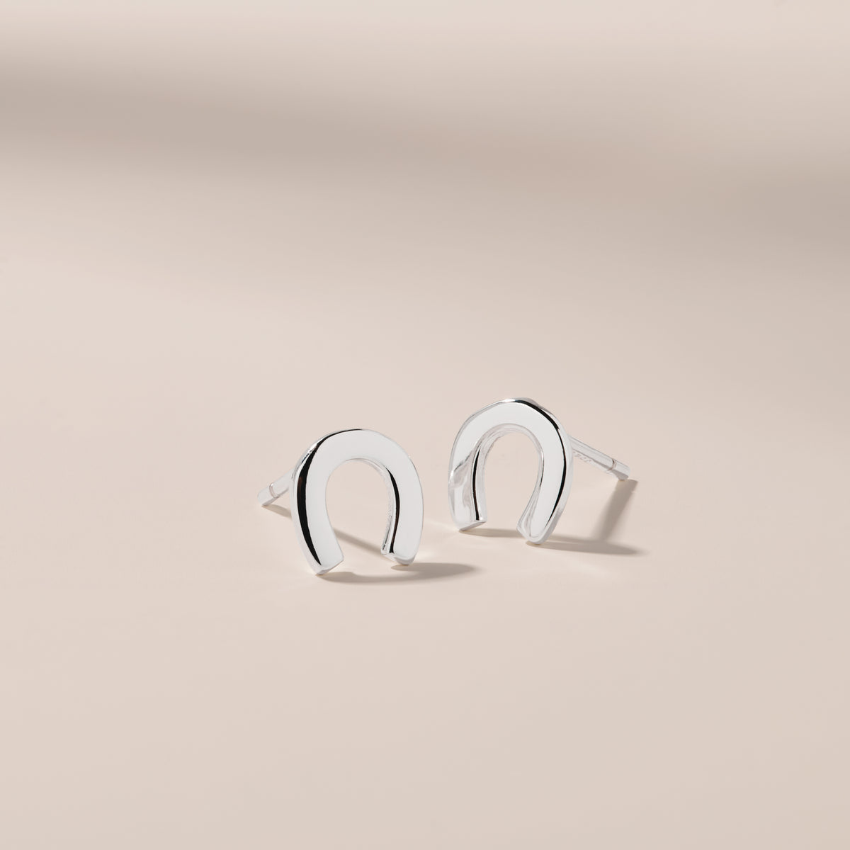 Horseshoes Stud Earring